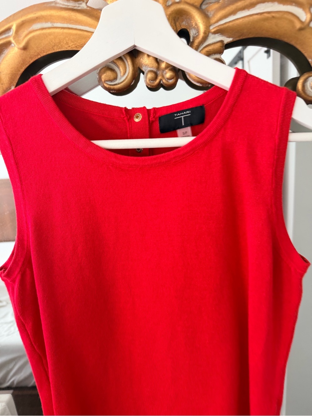 Tahari Bright Red Sleeveless Knit Shell